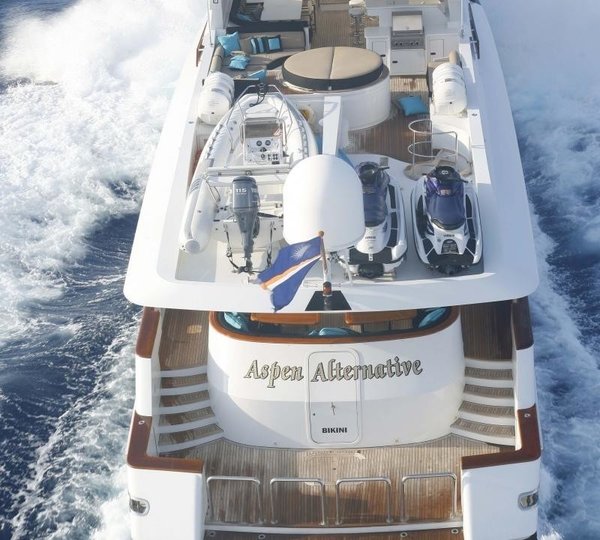 Sovereign Image Gallery - Aft On Yacht OCEAN CLUB - The 36m Yacht ...